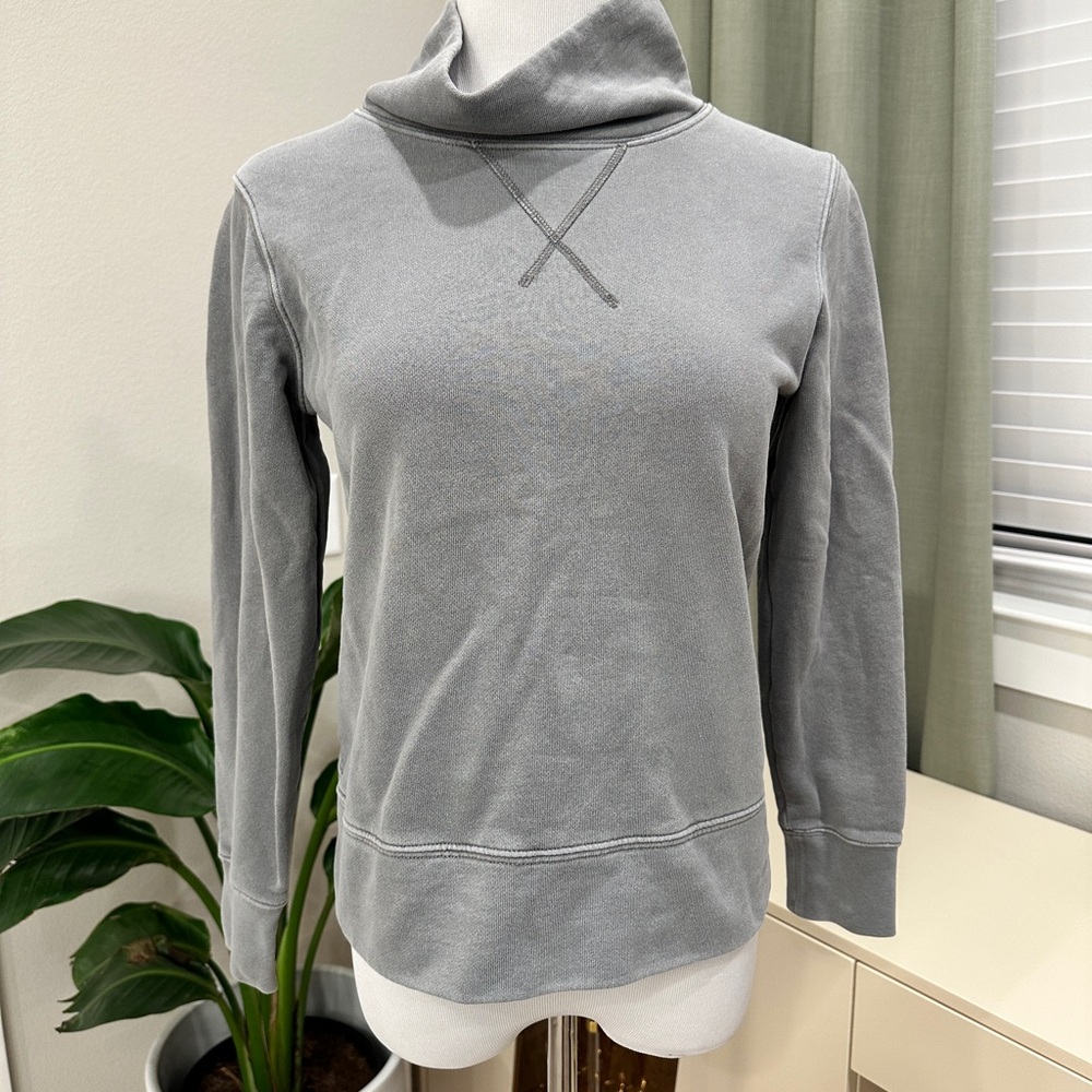 Light Gray Funnel Neck Pullover Sweatshirt